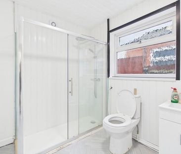 3 bedroom terraced house to rent - Photo 6