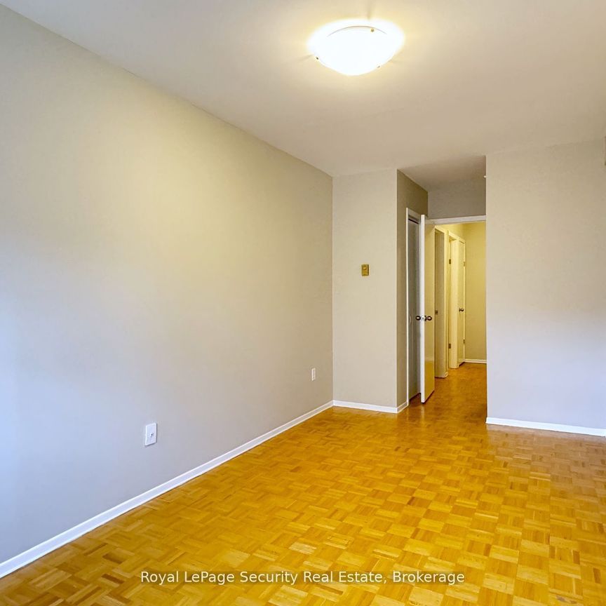 For Lease - 696 St Clair Avenue Unit# 304, Toronto, Ontario - Photo 1