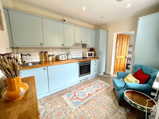 1 bedroom flat to rent - Photo 1