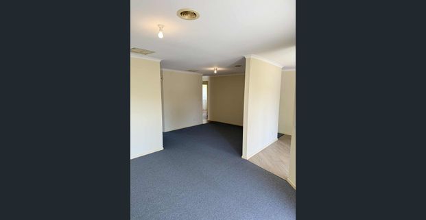 Spacious 3-Bedroom Home in Prime Shepparton Location. - Photo 1