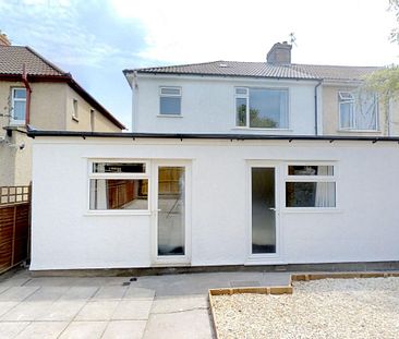 Double en-suite in stylish Post Office conversion - Photo 4