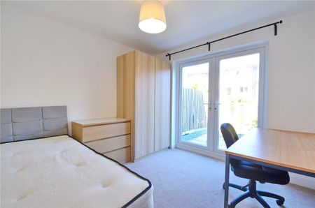 6 bedroom semi-detached house to rent - Photo 2