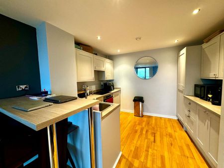 2 bedroom flat to rent - Photo 5