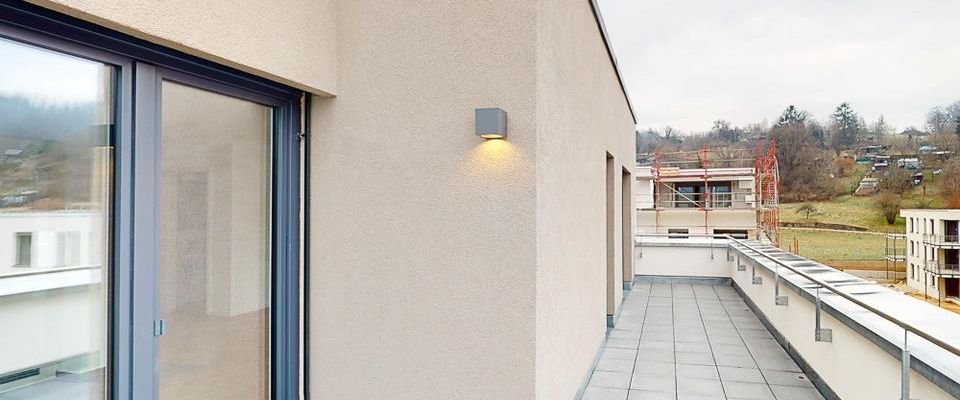 Hoch hinaus! Großzügige 3-Zimmer-Wohnung mit Dachterrasse und EBK - Foto 1