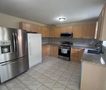 For Lease - 127 Brisdale Drive, Brampton, Ontario - Photo 3