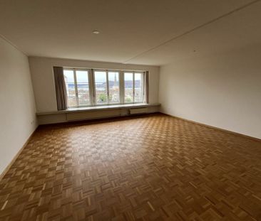 2½-Zimmerwohnung in der Altstadt von La Neuveville mit Seeblick - Photo 4