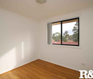 Freshly Renovated Home - Photo 5