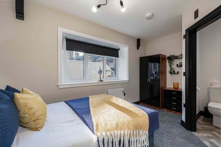 The Old Church, Fife Street, Nuneaton, CV11 5PR - Photo 2