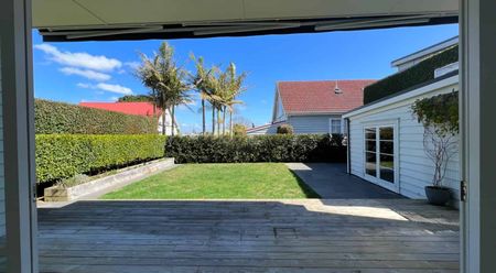 *Discover Your Dream Home in the Heart of Devonport Village* - Photo 4