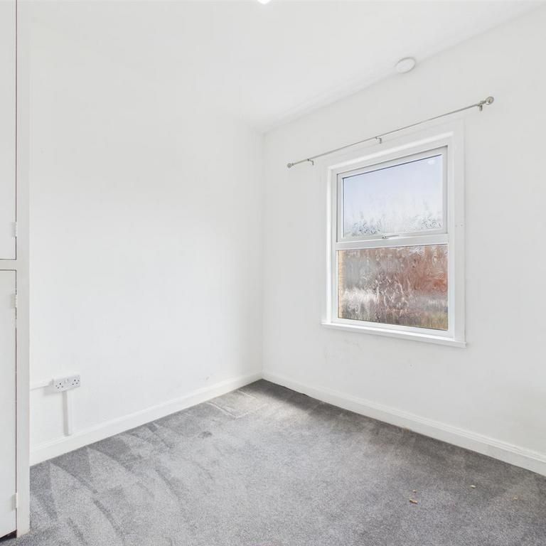 2 bedroom house to rent - Photo 1