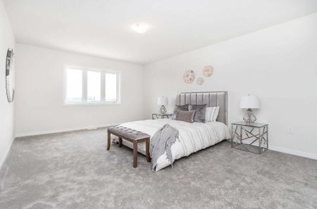 For Lease - 132 Mcwatters Street, Hamilton, Ontario - Photo 4