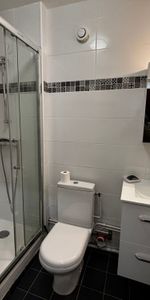 Location Appartement 1 pièce 22m² COURBEVOIE 92400 - Photo 4