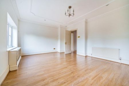 Crescent East, Barnet EN4 - Photo 2