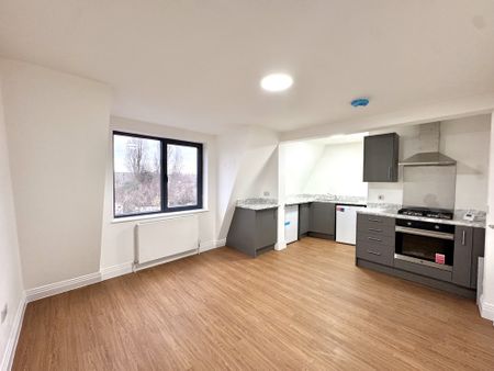 Barge Drive, Greater London, UB2 - Photo 2