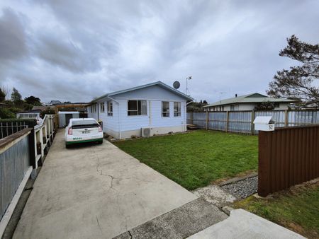 Freshly redecorated home in Dinsdale - Photo 5