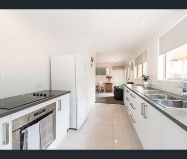 2/754 Wynnum Road, Morningside, Qld 4170 - Photo 3