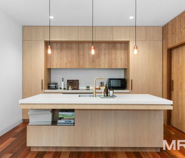 Stylish living in convenient location - Photo 5