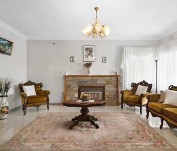 3 Bedroom Spacious Home! - Photo 2