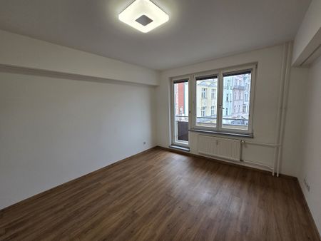 Pronájem bytu 3+1 74 m² - Photo 4