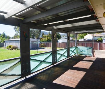 NEAT FAMILY HOME - Photo 5