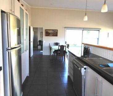 Family fun on Waimare - Photo 3