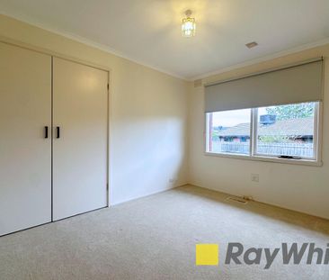 FRESHLY RENOVATED 3 BEDROOM HOME! - Photo 3