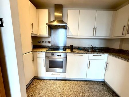 2 Bed Flat, Platinum House, HA1 - Photo 5