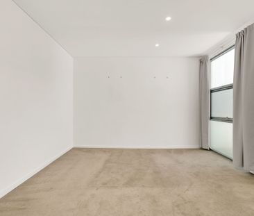 Lifestyle Living Steps from King Street - Photo 3