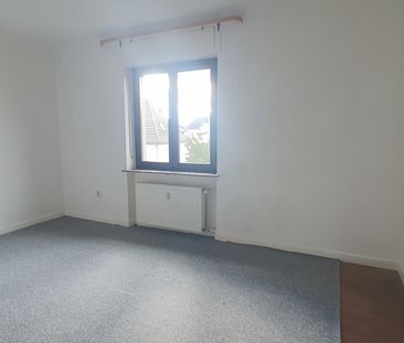 Großzügige 4 ZKB Wohnung mit Garten und Garage - Photo 5