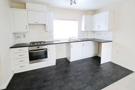 2 bedroom maisonette to rent - Photo 4