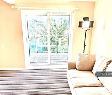 3 bedroom maisonette to rent - Photo 3