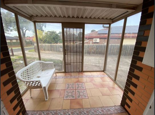 Affordable home in great location! - Photo 1
