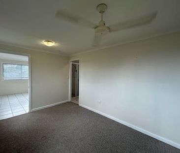 THIS CHARMING 4 BEDROOM HOME IS AVAILABLE FOR RENT NOW! - Photo 2