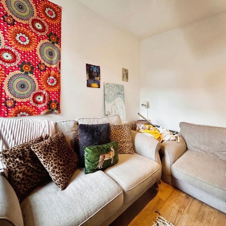 4 bedroom terraced house to rent - Photo 1