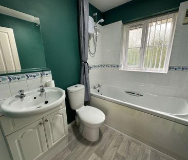 2 bedroom terraced house to rent - Photo 6