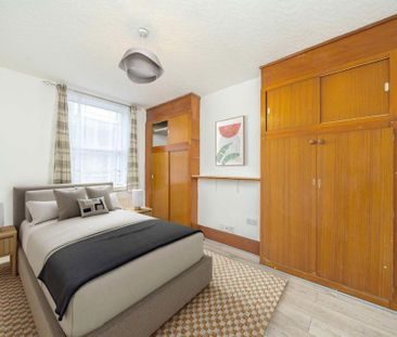 4 bedroom flat to rent - Photo 3