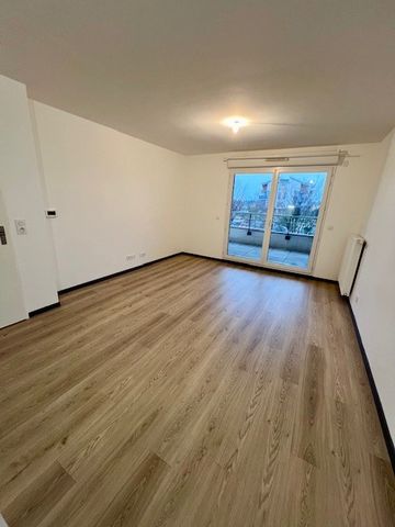 Location Appartement 2 pièces 42m² VILLECRESNES 94440 - Photo 2