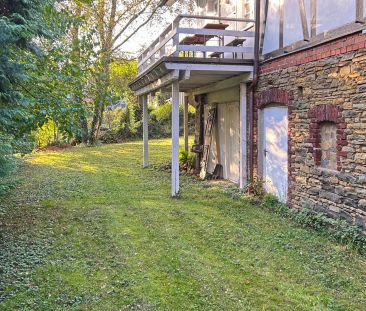 Exklusives Büro- und Geschäftshaus in ruhiger Stadtrandlage von Waldbröl! - Photo 1