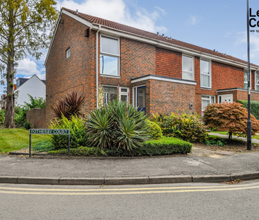 2 bedroom end of terrace house to rent - Photo 3