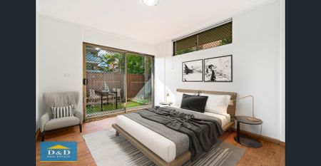 Spacious 2 Bedroom Unit. Huge Private Courtyard. Walk to Westfield Shopping and Parramatta Station. - Photo 4
