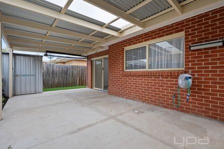 22/35-47 Tullidge Street, MELTON - Photo 4