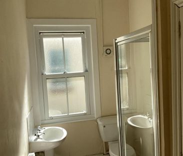 3 bedroom maisonette to rent - Photo 6