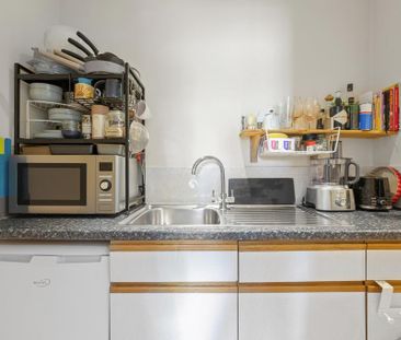 Studio to rent - Photo 6