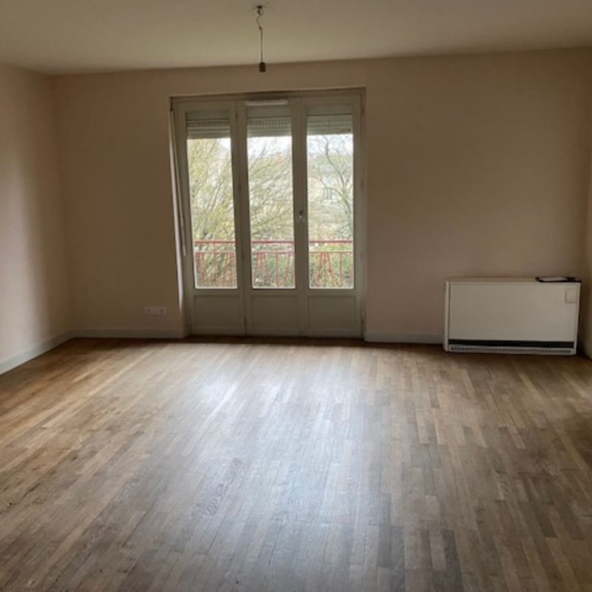Location Appartement 4 pièces 80m² MONTREVEL EN BRESSE 01340 - Photo 1