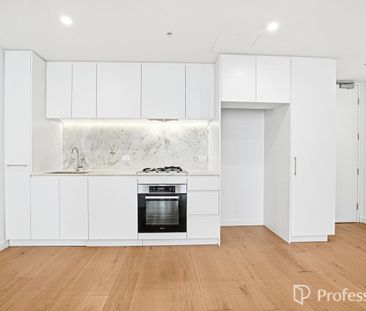 Luxury Living in BABYLON Rouse Hill - Garden-Facing Apartment - Photo 3