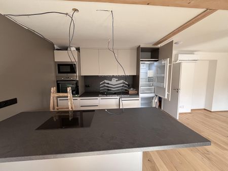 Pronájem bytu 2+kk 75 m² - Photo 3