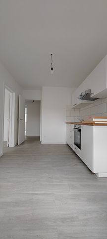 Schöne, komplett renovierte 2-Schlafzimmer-Wohnung in Lichtenbusch - Photo 4