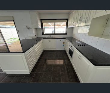 7 Ansell Crescent, Shepparton, Vic 3630 - Photo 4