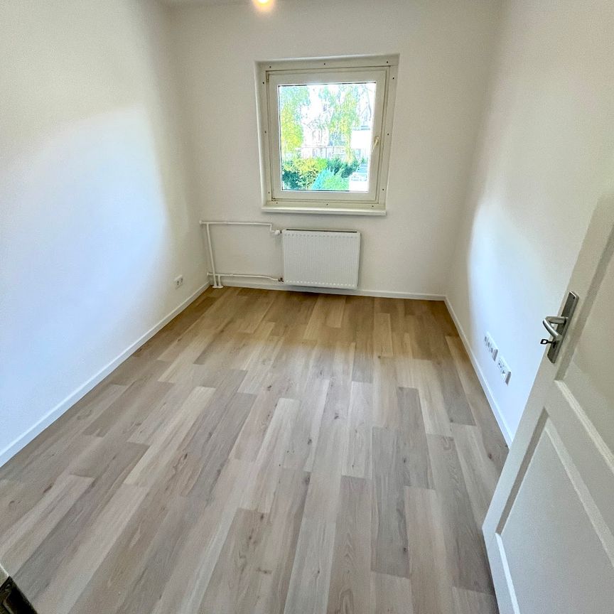 *TOP-sanierte Wohnung mit neuer Einbauküche * - Photo 1