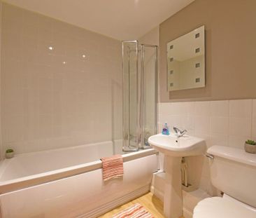 2 bedroom apartment to rent - Photo 5